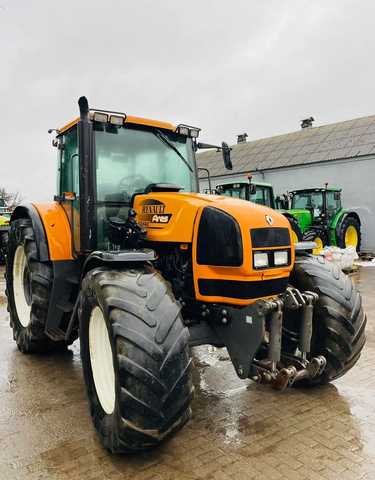 Renault Ares 826 RZ - جرار: صور 1 Renault Ares 826 RZ - جرار: صور 1