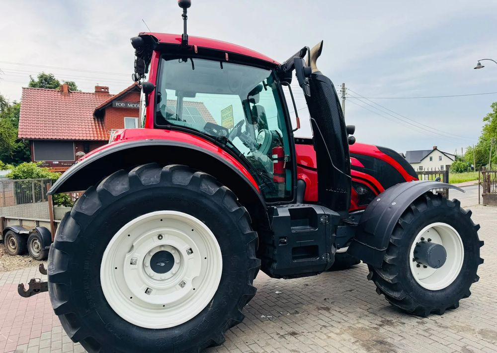 Valtra T154 - جرار: صور 3 Valtra T154 - جرار: صور 3