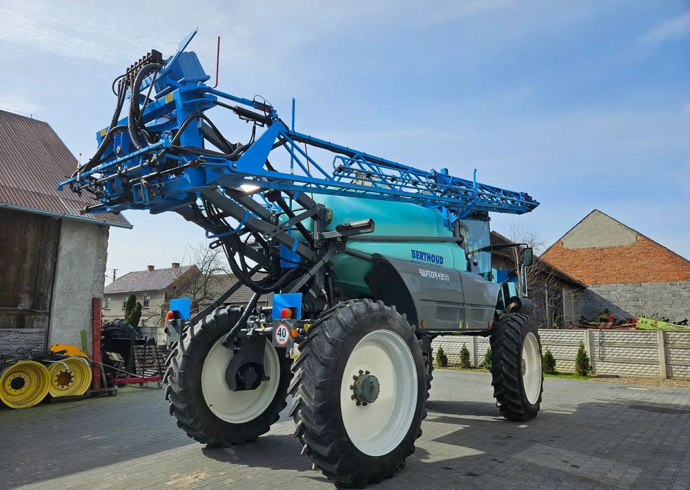 Berthoud Raptor 4200 D.P. TRONIC - آلة الرش: صور 4 Berthoud Raptor 4200 D.P. TRONIC - آلة الرش: صور 4