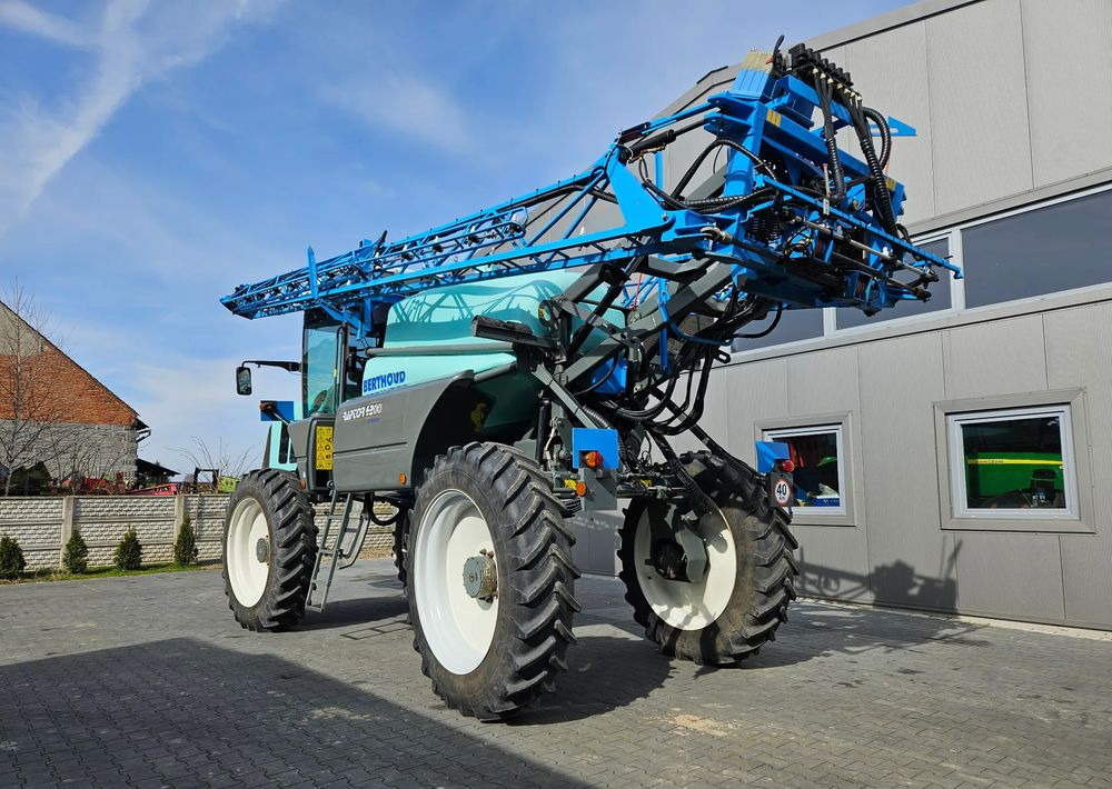 Berthoud Raptor 4200 D.P. TRONIC - آلة الرش: صور 5 Berthoud Raptor 4200 D.P. TRONIC - آلة الرش: صور 5