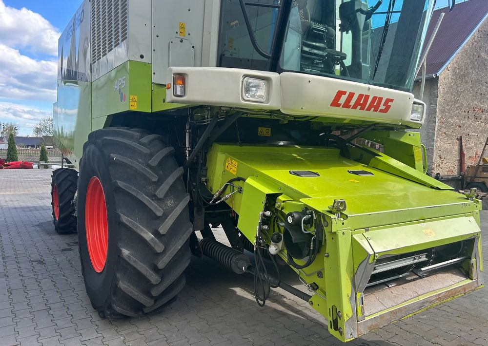Claas Mega 360 - حصادة شاملة: صور 4 Claas Mega 360 - حصادة شاملة: صور 4