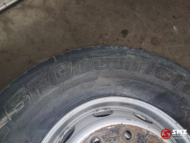 BFG Occ vrachtwagenband 315/80R22.5 156/150K BF Goodri - الإطارات - شاحنة: صور 3 BFG Occ vrachtwagenband 315/80R22.5 156/150K BF Goodri - الإطارات - شاحنة: صور 3