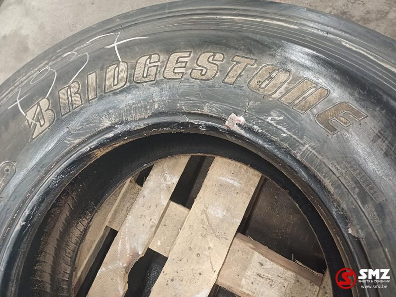 Bridgestone Occ vrachtwagenband Bridgestone 315/80R22.5 - الإطارات - شاحنة: صور 2 Bridgestone Occ vrachtwagenband Bridgestone 315/80R22.5 - الإطارات - شاحنة: صور 2