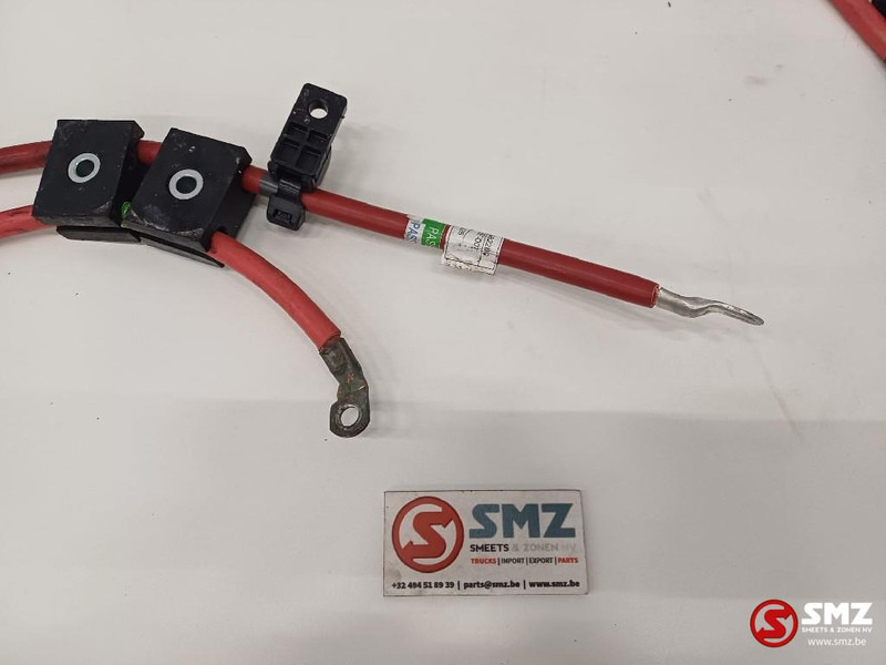 Caterpillar Alternator cable Caterpillar - الكابلات/ الأسلاك - معدات المناولة: صور 2 Caterpillar Alternator cable Caterpillar - الكابلات/ الأسلاك - معدات المناولة: صور 2