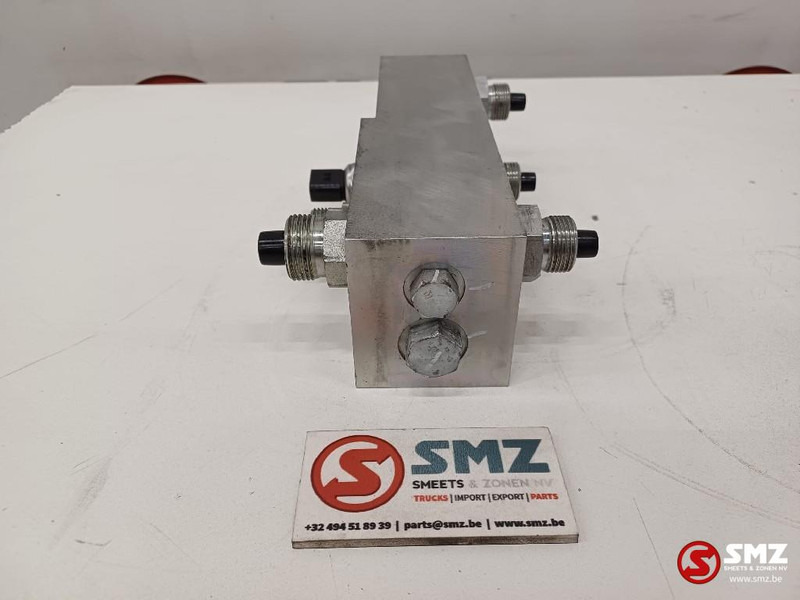 Caterpillar Hydraulic block Caterpillar - علم السوائل المتحركة - شاحنة: صور 3 Caterpillar Hydraulic block Caterpillar - علم السوائل المتحركة - شاحنة: صور 3