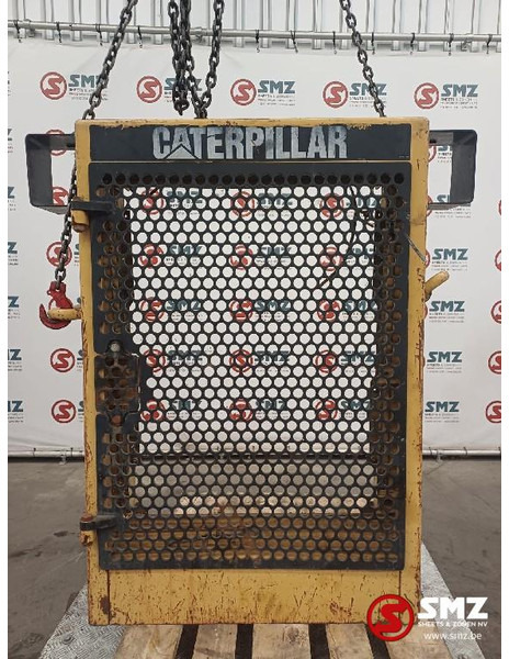 Caterpillar Occ grille D6M Caterpillar - هود: صور 1 Caterpillar Occ grille D6M Caterpillar - هود: صور 1