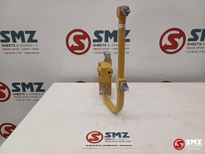 Caterpillar Valve GP control Caterpillar - علم السوائل المتحركة - معدات المناولة: صور 3 Caterpillar Valve GP control Caterpillar - علم السوائل المتحركة - معدات المناولة: صور 3