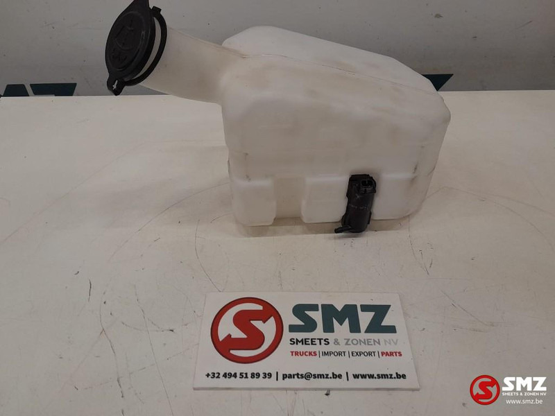 Caterpillar Window washer tank Caterpillar - مساحة الزجاج الأمامي - معدات المناولة: صور 1 Caterpillar Window washer tank Caterpillar - مساحة الزجاج الأمامي - معدات المناولة: صور 1