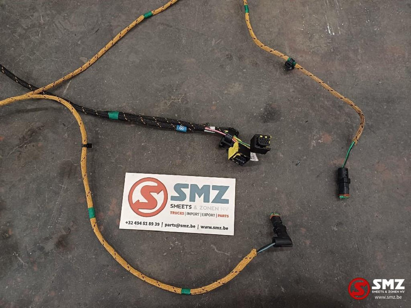 Caterpillar Wiring Harnesses Chassis / Engine / Lightning Cate - الكابلات/ الأسلاك - معدات المناولة: صور 2 Caterpillar Wiring Harnesses Chassis / Engine / Lightning Cate - الكابلات/ الأسلاك - معدات المناولة: صور 2