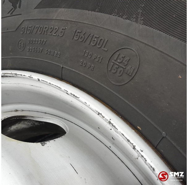 Continental Occ vrachtwagenband 315/70R22.5 156/150L Continent - الإطارات - شاحنة: صور 4 Continental Occ vrachtwagenband 315/70R22.5 156/150L Continent - الإطارات - شاحنة: صور 4