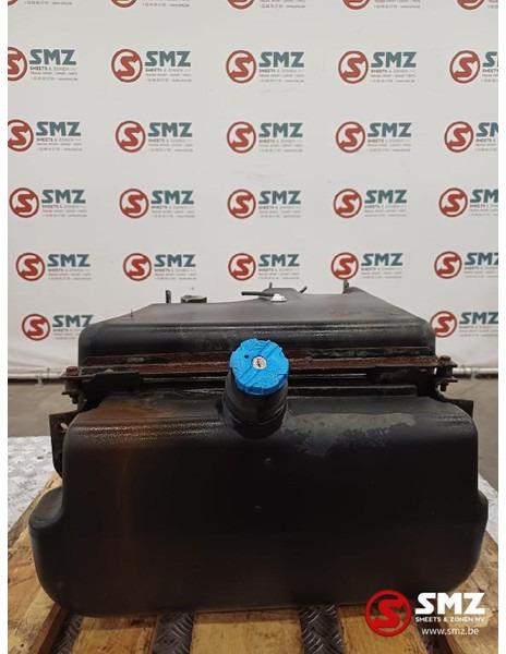 DAF Occ AdBluetank 100L Euro5 DAF - نظام الوقود - شاحنة: صور 3 DAF Occ AdBluetank 100L Euro5 DAF - نظام الوقود - شاحنة: صور 3
