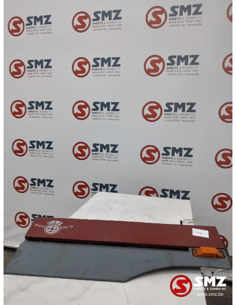 DAF Occ opstap links DAF XF95 1291171 - الكابينة والداخلية - شاحنة: صور 1 DAF Occ opstap links DAF XF95 1291171 - الكابينة والداخلية - شاحنة: صور 1