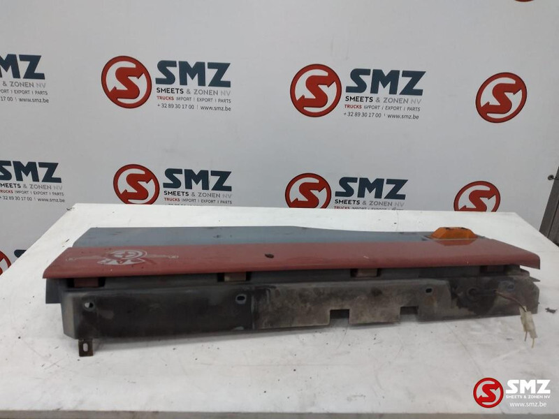 DAF Occ opstap rechts DAF XF95 1291170 - الكابينة والداخلية - شاحنة: صور 4 DAF Occ opstap rechts DAF XF95 1291170 - الكابينة والداخلية - شاحنة: صور 4