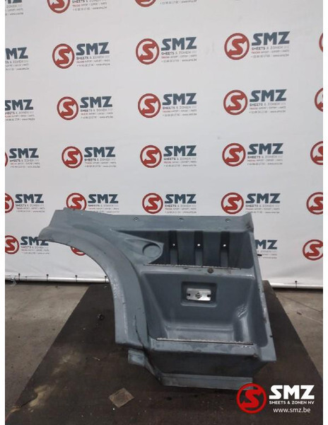 DAF Occ opstapbak rechts + vetsmering DAF XF95 1291173 - الكابينة والداخلية - شاحنة: صور 1 DAF Occ opstapbak rechts + vetsmering DAF XF95 1291173 - الكابينة والداخلية - شاحنة: صور 1