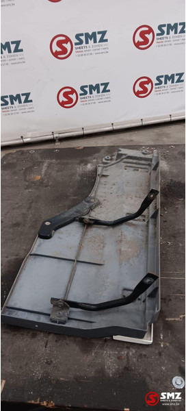 DAF Occ spatbord rechts DAF - هيكل السيارة الخارجية - شاحنة: صور 2 DAF Occ spatbord rechts DAF - هيكل السيارة الخارجية - شاحنة: صور 2