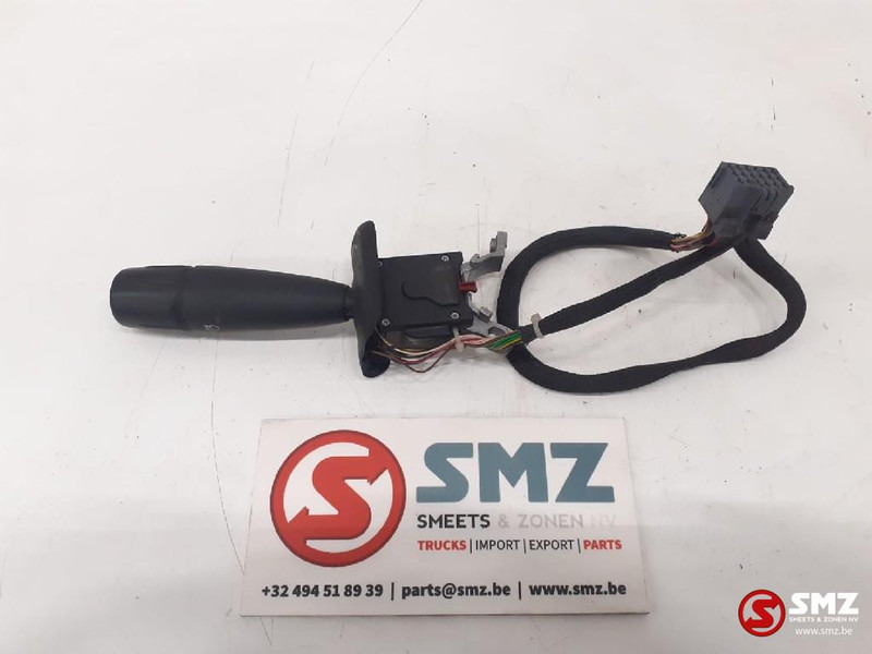 DAF Occ stuurkolomschakelaar richtingaanwijzer ruitenw - النظام الكهربائي - شاحنة: صور 1 DAF Occ stuurkolomschakelaar richtingaanwijzer ruitenw - النظام الكهربائي - شاحنة: صور 1