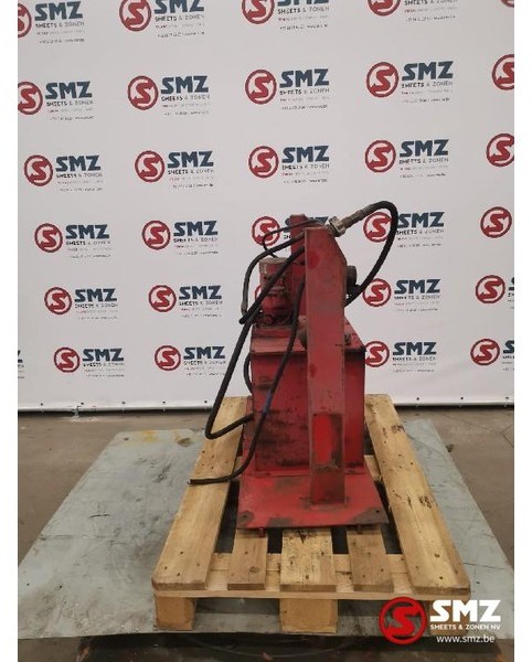 Diversen Occ Hydraulische tank - خزان هيدروليكي - شاحنة: صور 2 Diversen Occ Hydraulische tank - خزان هيدروليكي - شاحنة: صور 2