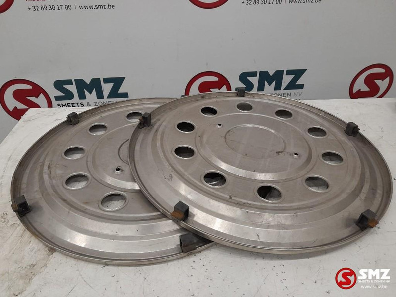 Diversen Occ Wielschalen voor - en achteras set 22.5" - الجنوط - شاحنة: صور 2 Diversen Occ Wielschalen voor - en achteras set 22.5" - الجنوط - شاحنة: صور 2