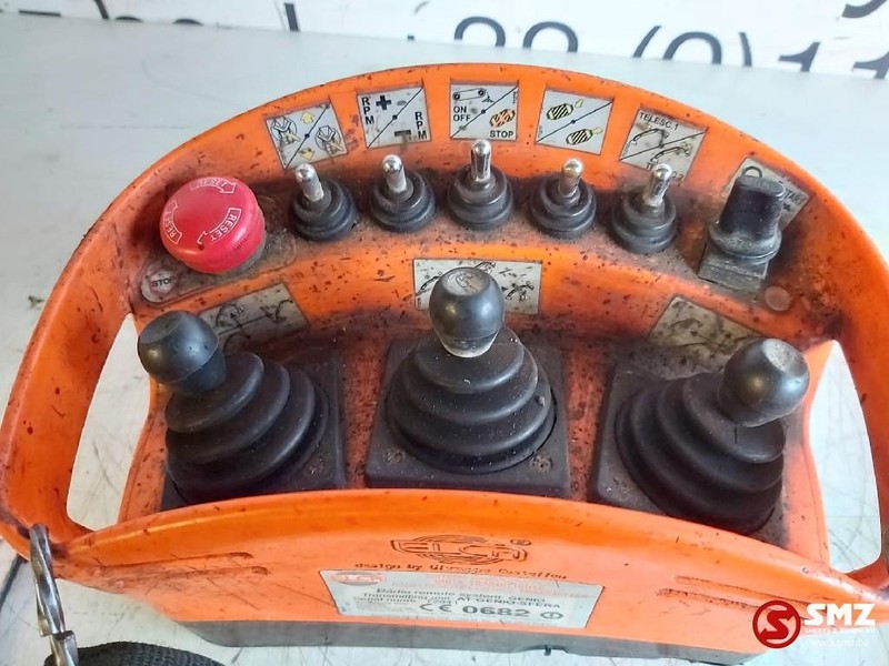 Diversen Occ afstandsbediening Elca voor laadkraan - النظام الكهربائي - شاحنة: صور 2 Diversen Occ afstandsbediening Elca voor laadkraan - النظام الكهربائي - شاحنة: صور 2