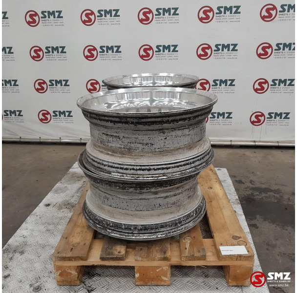 Diversen Occ set van 4 velgen 22.5x9.00 Alcoa - الجنوط - شاحنة: صور 4 Diversen Occ set van 4 velgen 22.5x9.00 Alcoa - الجنوط - شاحنة: صور 4