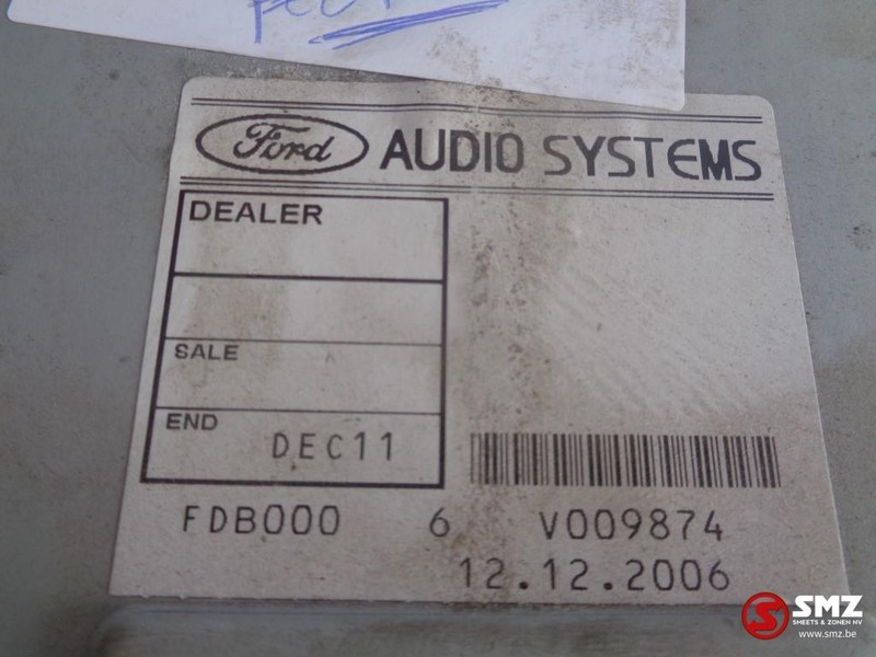 Ford Occ ford radio 1500rds console - لوحة القيادة - شاحنة: صور 2 Ford Occ ford radio 1500rds console - لوحة القيادة - شاحنة: صور 2