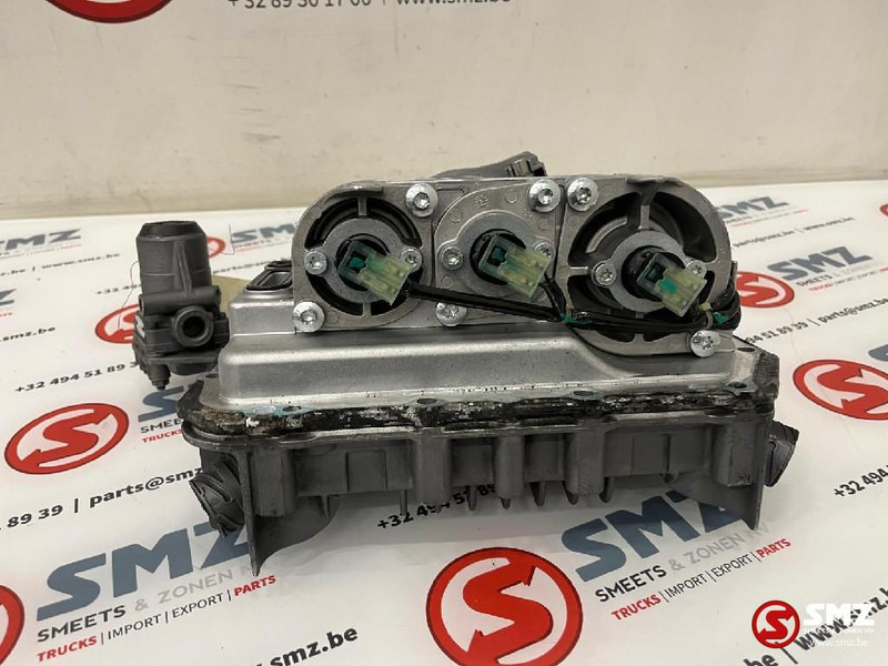 Iveco Occ ASTRONIC GEAR SELECTOR IVECO - علبة التروس - شاحنة: صور 4 Iveco Occ ASTRONIC GEAR SELECTOR IVECO - علبة التروس - شاحنة: صور 4