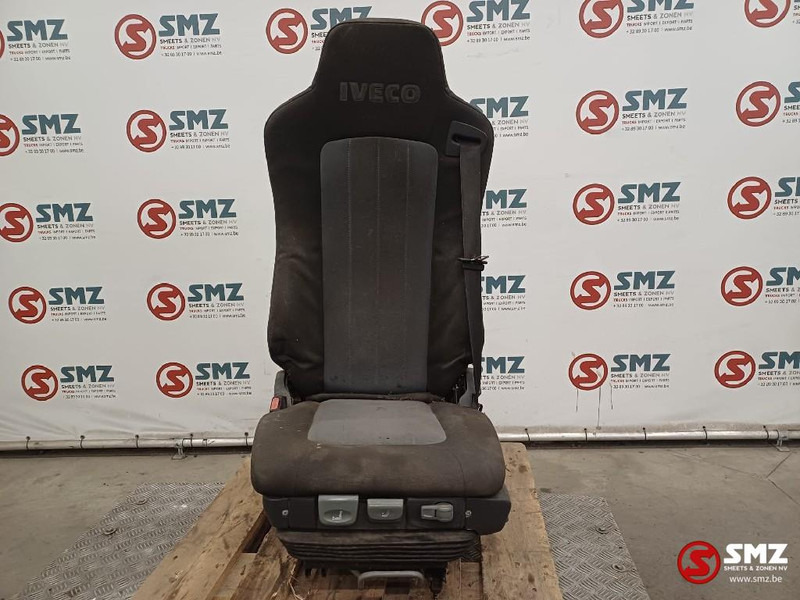 Iveco Occ bestuurdersstoel Iveco - الكابينة والداخلية - شاحنة: صور 1 Iveco Occ bestuurdersstoel Iveco - الكابينة والداخلية - شاحنة: صور 1