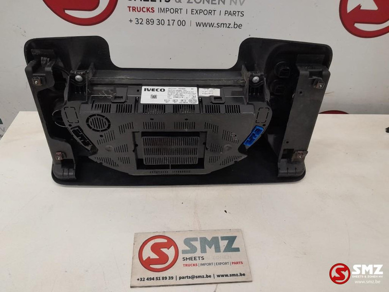 Iveco Occ instrumentenpaneel Iveco - لوحة القيادة - شاحنة: صور 2 Iveco Occ instrumentenpaneel Iveco - لوحة القيادة - شاحنة: صور 2