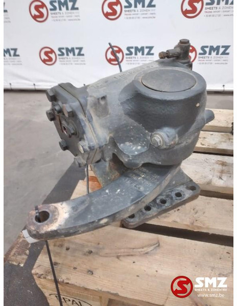 Iveco Occ stuurhuis Iveco Stralis 41218668 41214880 4103 - دودة دركسون - شاحنة: صور 1 Iveco Occ stuurhuis Iveco Stralis 41218668 41214880 4103 - دودة دركسون - شاحنة: صور 1