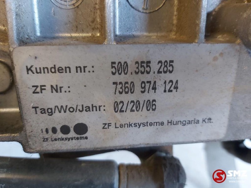 Iveco Occ stuurkolom Iveco stralis - عمود التوجيه - شاحنة: صور 4 Iveco Occ stuurkolom Iveco stralis - عمود التوجيه - شاحنة: صور 4