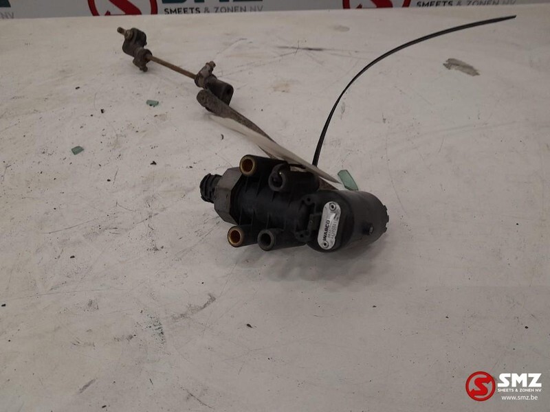 MAN Occ ECAS hoogtesensor luchtvering MAN F2000 441050 - كتلة التحكم - شاحنة: صور 1 MAN Occ ECAS hoogtesensor luchtvering MAN F2000 441050 - كتلة التحكم - شاحنة: صور 1