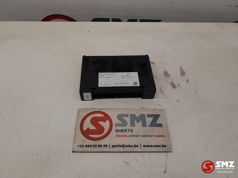 MAN Occ ECU EIO regeleenheid MAN - كتلة التحكم - شاحنة: صور 2 MAN Occ ECU EIO regeleenheid MAN - كتلة التحكم - شاحنة: صور 2