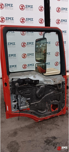 MAN Occ deur links MAN - باب و قطع الغيار - شاحنة: صور 2 MAN Occ deur links MAN - باب و قطع الغيار - شاحنة: صور 2