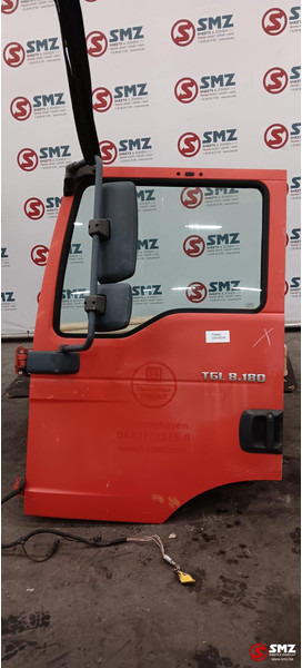 MAN Occ deur links MAN - باب و قطع الغيار - شاحنة: صور 1 MAN Occ deur links MAN - باب و قطع الغيار - شاحنة: صور 1