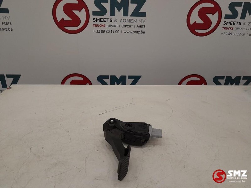 MAN Occ gaspedaal + sensor MAN TGX 81259706103 - الكابينة والداخلية - شاحنة: صور 2 MAN Occ gaspedaal + sensor MAN TGX 81259706103 - الكابينة والداخلية - شاحنة: صور 2