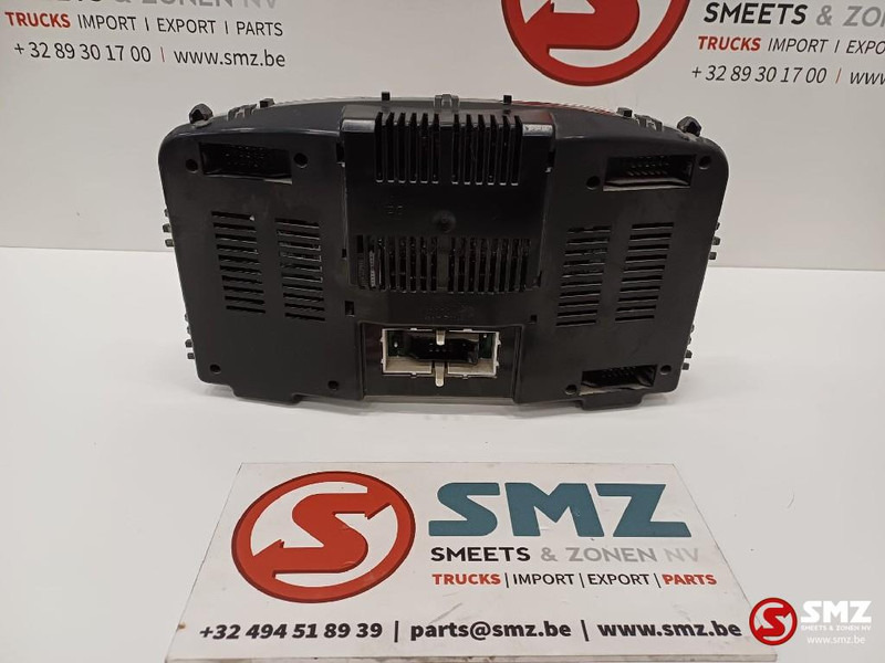 MAN Occ instrumentenpaneel MAN - لوحة القيادة - شاحنة: صور 2 MAN Occ instrumentenpaneel MAN - لوحة القيادة - شاحنة: صور 2