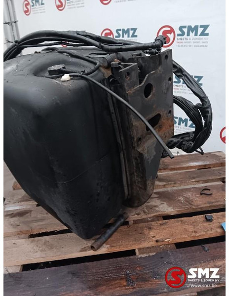 Mercedes-Benz Occ AdBluetank 85L Mercedes - نظام الوقود - شاحنة: صور 1 Mercedes-Benz Occ AdBluetank 85L Mercedes - نظام الوقود - شاحنة: صور 1