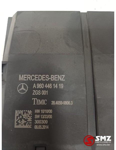 Mercedes-Benz Occ ECU rechterdeur besturingseenheid Mercedes - كتلة التحكم - شاحنة: صور 3 Mercedes-Benz Occ ECU rechterdeur besturingseenheid Mercedes - كتلة التحكم - شاحنة: صور 3