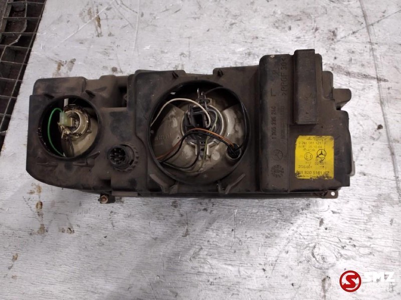 Mercedes-Benz Occ Koplamp links met steun Mercedes Actros MP1 - كشافات - شاحنة: صور 3 Mercedes-Benz Occ Koplamp links met steun Mercedes Actros MP1 - كشافات - شاحنة: صور 3