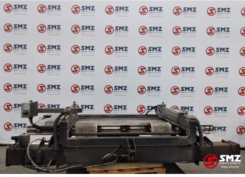 Mercedes-Benz Occ Laadlift BAR cargolift 1100kg - 140cm - باب خلفي للشحن - شاحنة: صور 1 Mercedes-Benz Occ Laadlift BAR cargolift 1100kg - 140cm - باب خلفي للشحن - شاحنة: صور 1