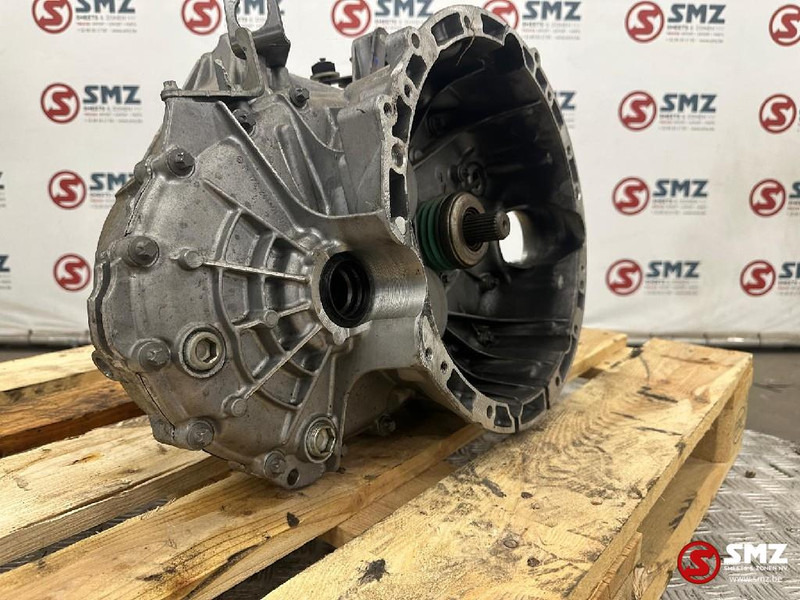 Mercedes-Benz Occ Versnellingsbak Mercedes - علبة التروس - سيارة: صور 5 Mercedes-Benz Occ Versnellingsbak Mercedes - علبة التروس - سيارة: صور 5