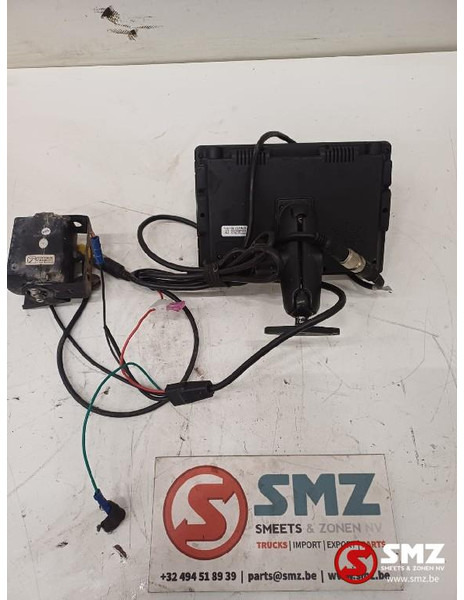 Mercedes-Benz Occ achteruitrijcamera + display Mercedes - النظام الكهربائي - شاحنة: صور 2 Mercedes-Benz Occ achteruitrijcamera + display Mercedes - النظام الكهربائي - شاحنة: صور 2
