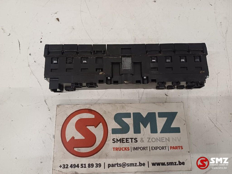 Mercedes-Benz Occ bedieningspaneelschakelaars Mercedes - النظام الكهربائي - شاحنة: صور 2 Mercedes-Benz Occ bedieningspaneelschakelaars Mercedes - النظام الكهربائي - شاحنة: صور 2
