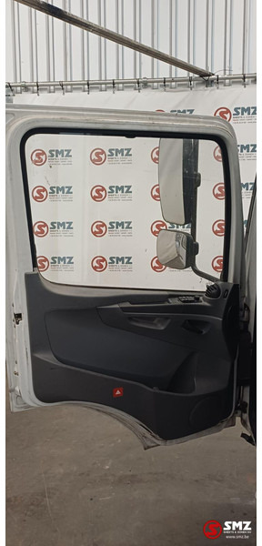 الكابينة والداخلية - شاحنة Mercedes-Benz Occ cabine Mercedes: صور 6