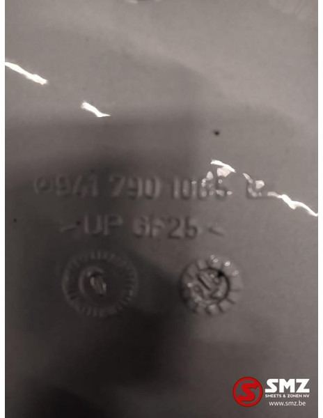 Mercedes-Benz Occ cabinespoilerset Mercedes - الديناميكا الهوائية/ المفسدين - شاحنة: صور 3 Mercedes-Benz Occ cabinespoilerset Mercedes - الديناميكا الهوائية/ المفسدين - شاحنة: صور 3