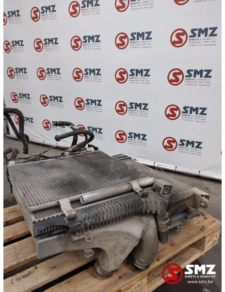 Mercedes-Benz Occ radiator Mercedes Atego - المشعاع - شاحنة: صور 1 Mercedes-Benz Occ radiator Mercedes Atego - المشعاع - شاحنة: صور 1