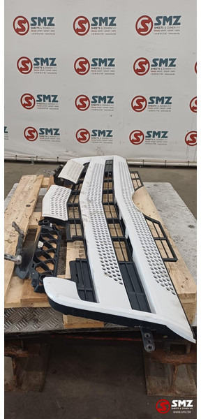 Mercedes-Benz Occ radiatorgrille Mercedes - جلوپنجره - شاحنة: صور 4 Mercedes-Benz Occ radiatorgrille Mercedes - جلوپنجره - شاحنة: صور 4