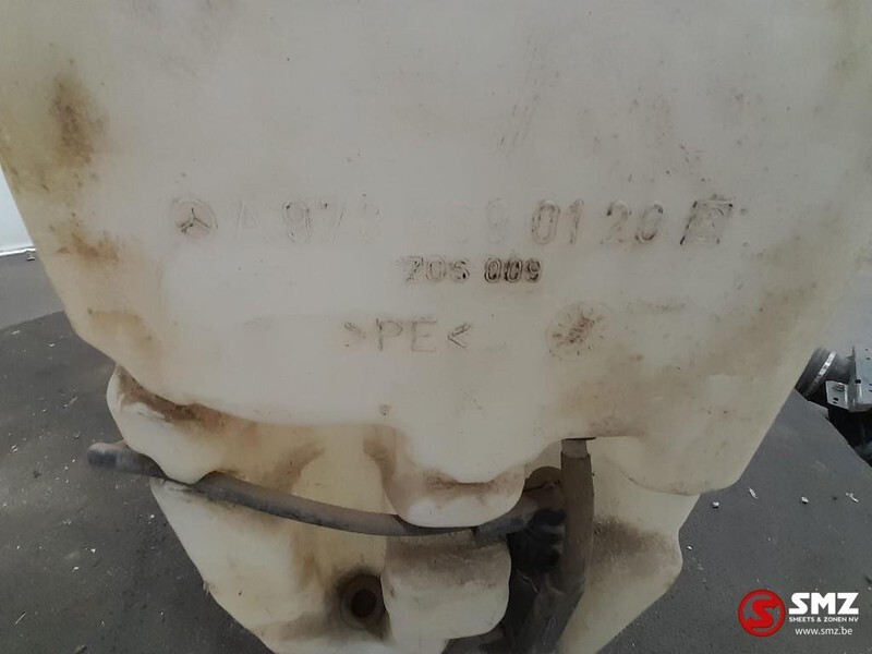 Mercedes-Benz Occ ruitenwisservloeistoftank Mercedes Atego A9738 - مساحة الزجاج الأمامي - شاحنة: صور 4 Mercedes-Benz Occ ruitenwisservloeistoftank Mercedes Atego A9738 - مساحة الزجاج الأمامي - شاحنة: صور 4