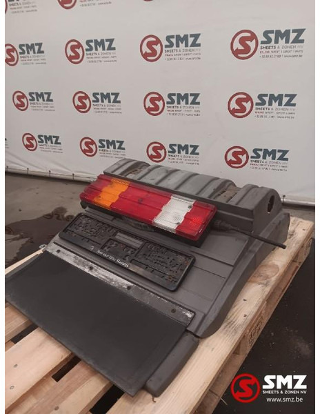 Mercedes-Benz Occ spatbord linksachteraan Mercedes Actros MP3 - هيكل السيارة الخارجية - شاحنة: صور 1 Mercedes-Benz Occ spatbord linksachteraan Mercedes Actros MP3 - هيكل السيارة الخارجية - شاحنة: صور 1