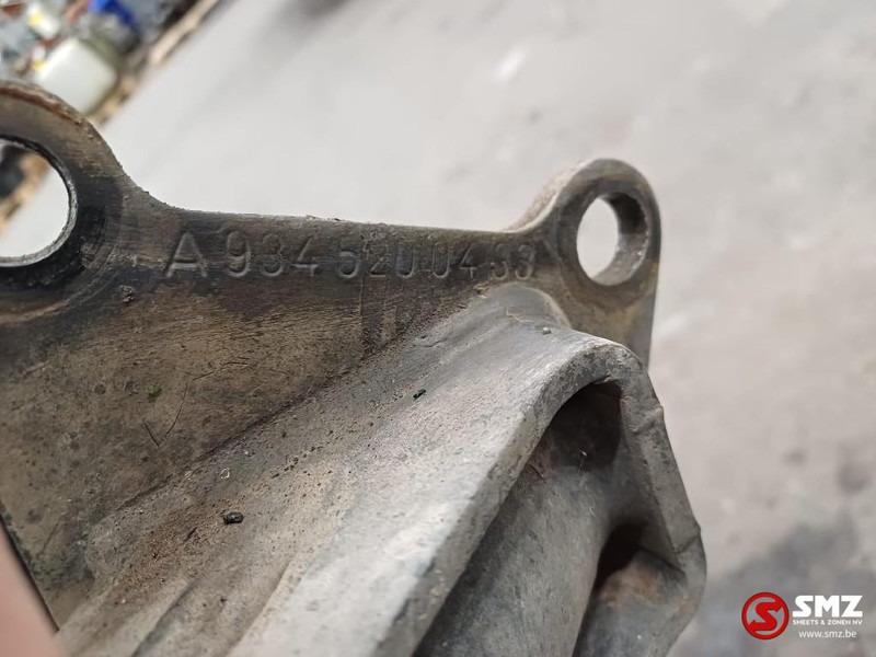 Mercedes-Benz Occ spatbord + spatbordbeugel Econic rechtsachtera - هيكل السيارة الخارجية - شاحنة: صور 4 Mercedes-Benz Occ spatbord + spatbordbeugel Econic rechtsachtera - هيكل السيارة الخارجية - شاحنة: صور 4